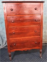 VINTAGE CHEST OF DRAWERS ON CASTERS