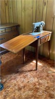 Singer sewing machine with table