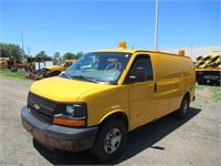 06 Chevrolet Express  Van YW 8 cyl  Started on