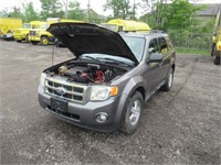 10 Ford Escape  Subn GY 6 cyl  Started with Jump