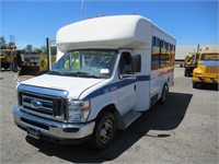 09 Ford E450  Bus BL 8 cyl  Diesel; Wheelchair