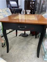 GAME TABLE WITH REVERSIBLE GAME BOARD INSERT/
