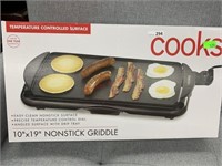 COOKS 10 X 19 NONSTICK GRIDDLE