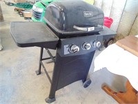 Dyna-Glo Gas Grill w/ approx. 1/2 Full Tank