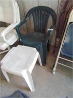 Plastic Patio Chair & Table
