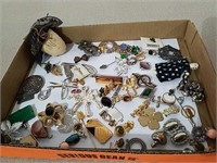 Miscellaneous jewelry mostly pendants and pins