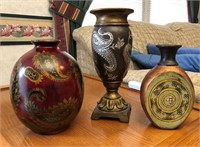 3 decorative vases