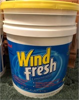 40 lbs. Windfresh laundry detergent (new in bucket
