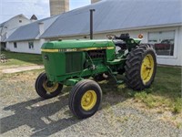 John Deere 2940 Diesel Tractor