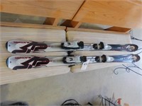 Apache Blackhawk Skis