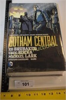 Gotham Central Graphic Novel Hardback
