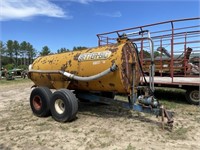 Better Bilt 2100 gallon Vacuum tanker