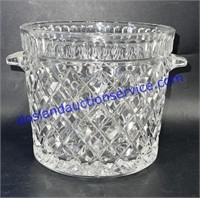 Crystal Handled Dish (6 x 5)