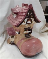 Cookie Jar Old Lady Lived in a Shoe marked BICO