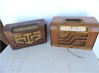 Antique Philco & Electrohome Radios