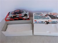 Die Cast Mobil 1  Bank New In Box