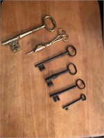 Vintage Brass Keys & Scissor Candle Snuffer