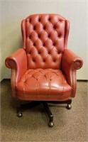 Tuft Swivel-Tilt Leather Chair