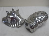 Pair of decorator shells