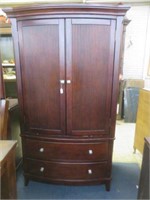 MODERN MAHOGANY GENTLEMEN'S CHEST