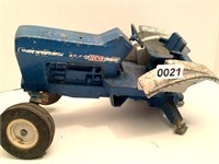 FORD 8000 DIECAST TRACTOR-MISSING WHEEL