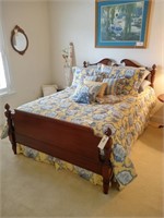 Lovely Full Size Mahogany Bed