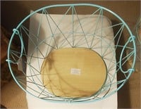 Trueliving basket with handles