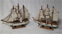 2 SMALL SCALE MODEL SHIPS: CLIPPER, OTHER