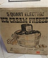 ROW 5 QT ELECTRIC ICE CREAM FREEZER
