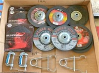 (7) 7"grinding disc & (9) sanding discs