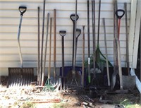 Miscellaneous garden / tools , come a long,