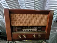 Antique Radio (works)