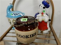 GROUP OF 3 CONTEMPORARY COOKIE JARS.