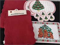Christmas decorative placemats; clothe & plastic