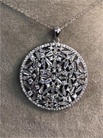 Stunning Sterling Silver Pendant & Chain