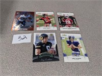 SELECTION OF 5 SPORTS  CARDS