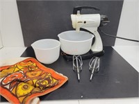 Vintage Sunbeam Mixmaster Mixer w/ 2 bowls