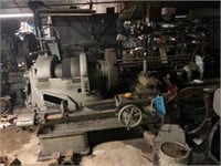 INDUSTRIAL CAST IRON LATHE- FEATURES