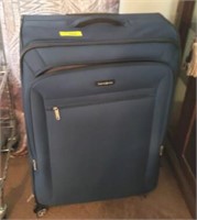 SAMSONITE LARGE SUITCASE