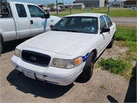 09 Ford Crown Vic 2FAHP71V19X125966 (RK)