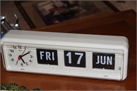 Desktop Calendar And Clock