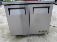 True 36" S/S Refrigerated Prep Table