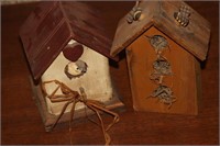 Lot 2 Small Wooden Birdhouses