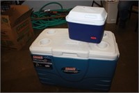 Large Coleman & Rubbermaid Carry Cooler