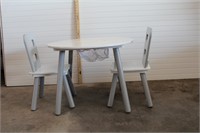Toddler table & chairs. (table- 17" tall x 23.5 di