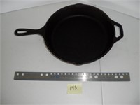 Cast Iron skillet 10 inches