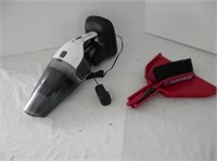 Handheld vacuum and dustpan