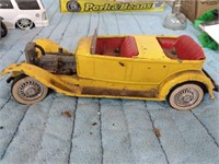 VINTAGE YELLOW TIN CAR