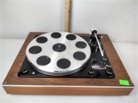 Realistic LAB-60 Belt-Drive Automatic Turntable