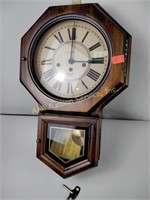 Westminster chime verichron clock in excellent